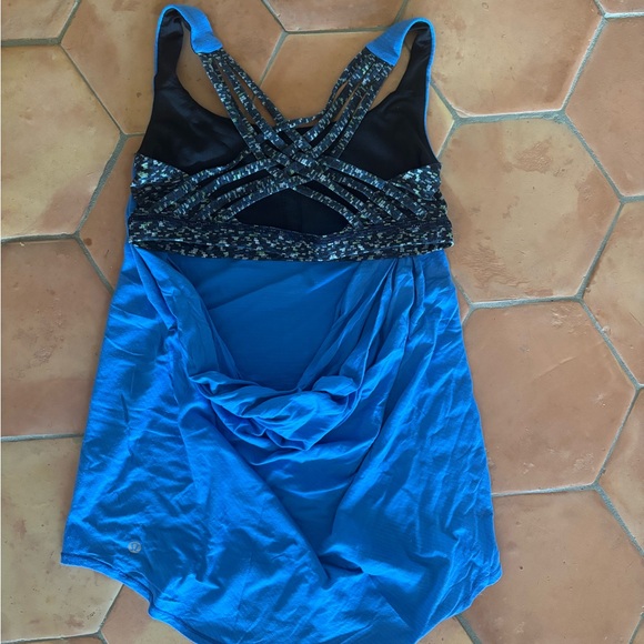 Lululemon | Wild Tank in blue | sz 6 - Picture 3 of 5